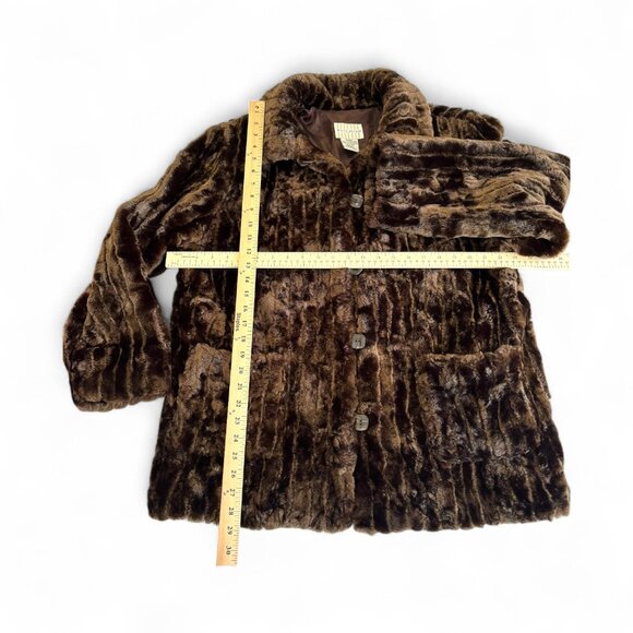 Chocolate Brown Faux Fur Coat 16W Soft Warm Classic Vintage Button-Up Jacket - Picture 6 of 9
